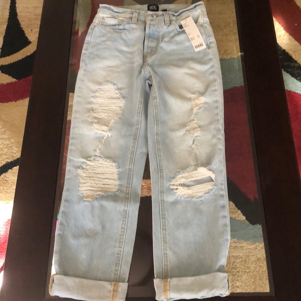 light washed denim jeans. Brand new never worn✨